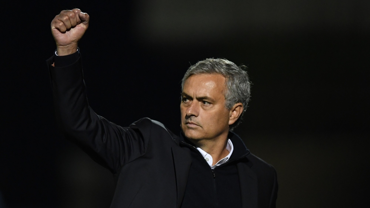 中外选手同台竞技！内蒙古国际大众短道速滑公开赛鸣枪