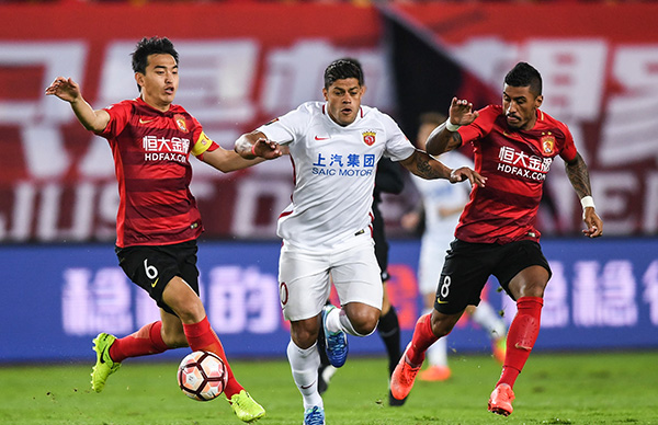 米兰吃老将红利上瘾！力邀41岁老臣回归，曾是马尔蒂尼接班人